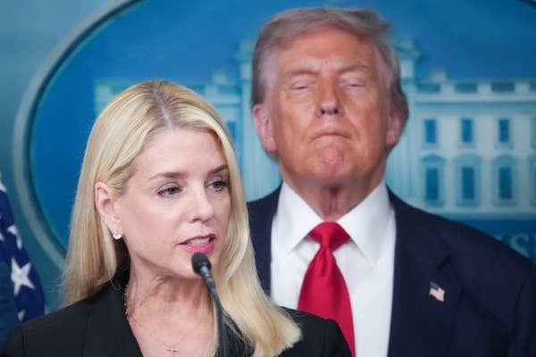 69d00c3b180000680aa14e24