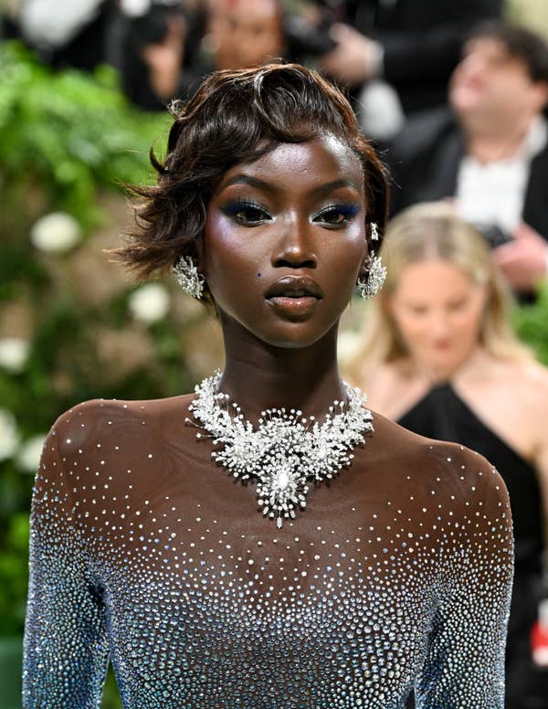 anok yai met gala makeup and jewelry detail
