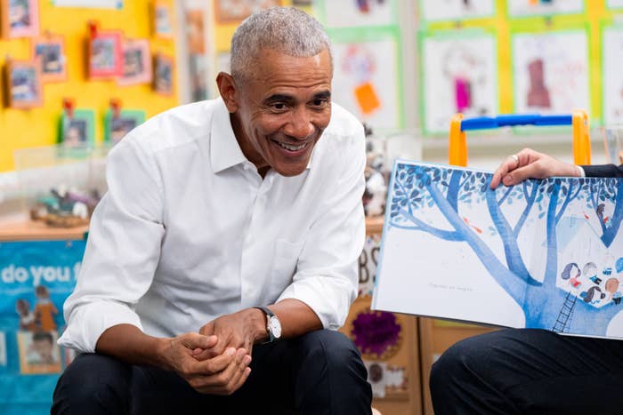 barack obama reading book to children