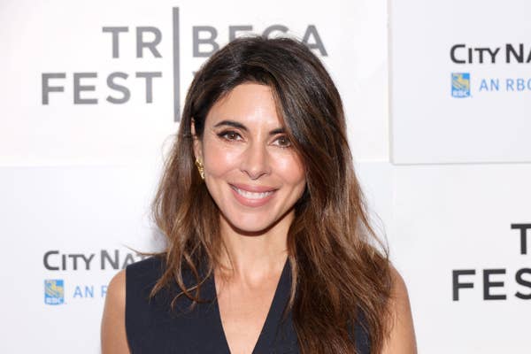 jamie lynn sigler smiling at tribeca event
