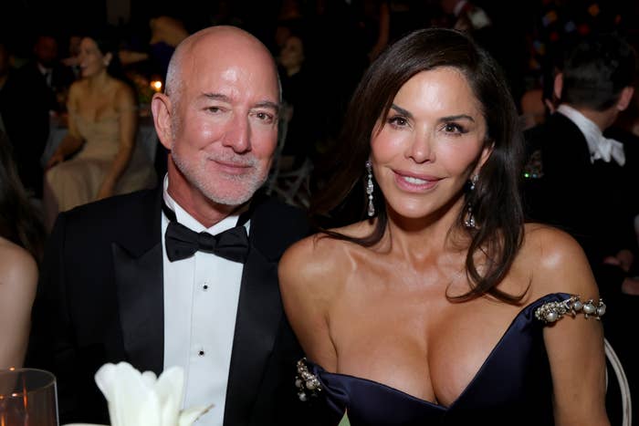 jeff bezos lauren sanchez met gala