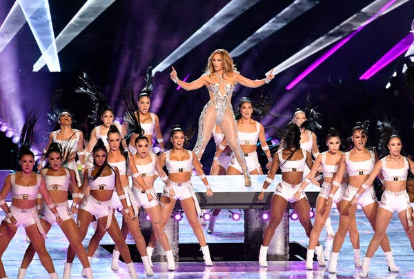 jennifer lopez super bowl performance dancers