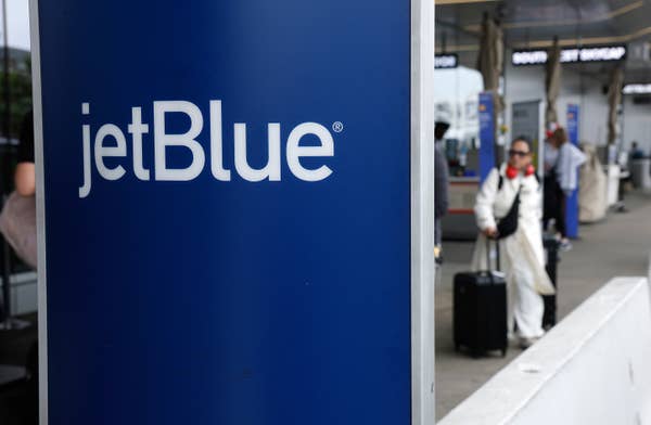 jetblue airport sign traveler background 1.jpg 1