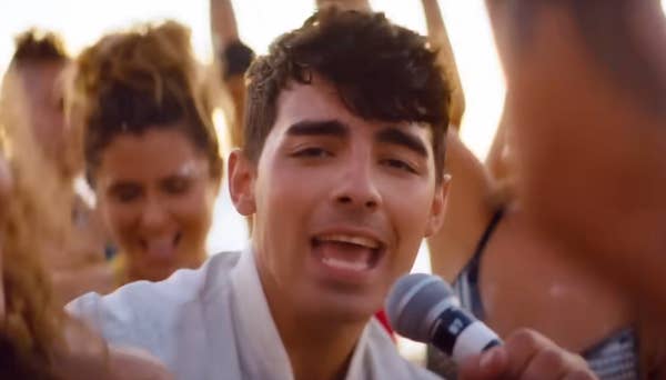 joe jonas cake by the ocean music video