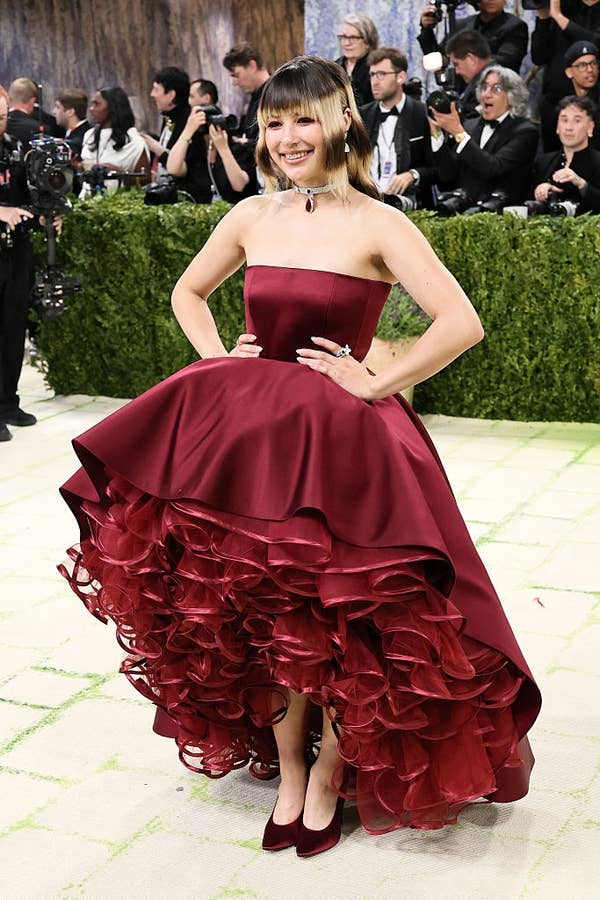 laufey met gala burgundy tulle dress