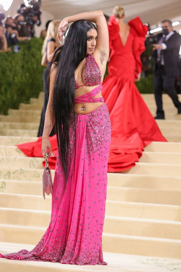 lourdes leon met gala pink moschino dress