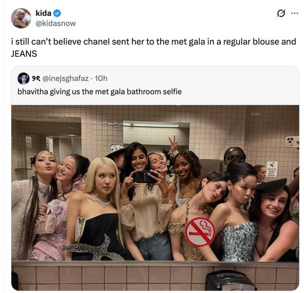 met gala bathroom selfie rose jennie bhivitha