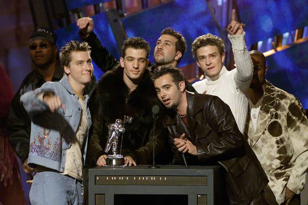 nsync accepting mtv video music award
