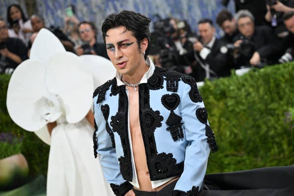 reece feldman blue cropped jacket met gala