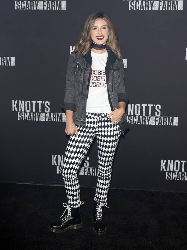 shenae grimes beech knotts scary farm event