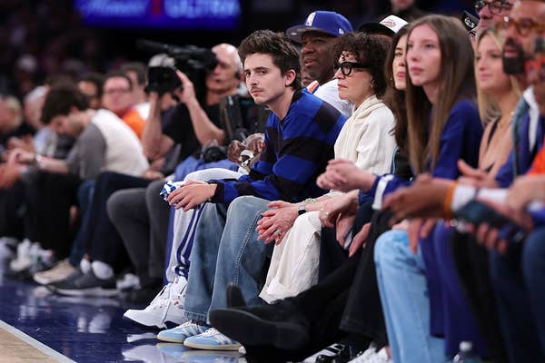 timothee chalamet courtside knicks game